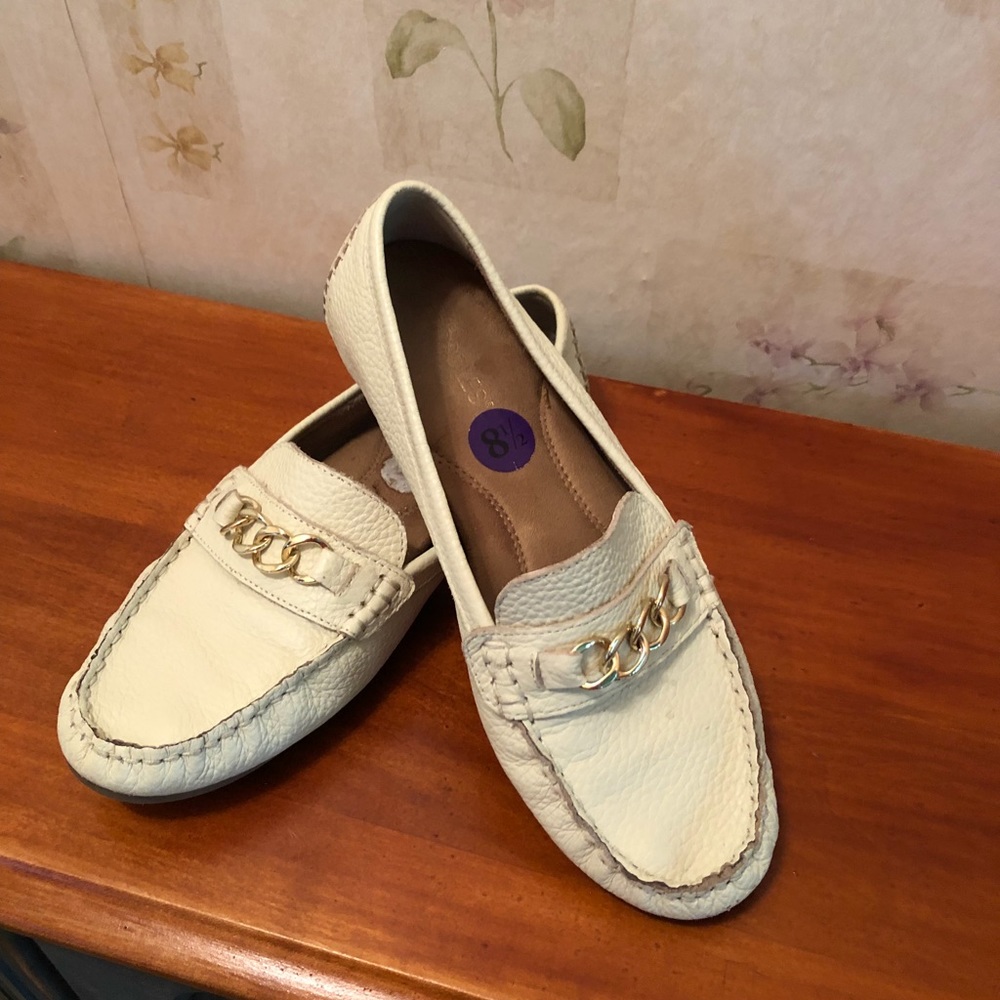 Aerosol Loafers